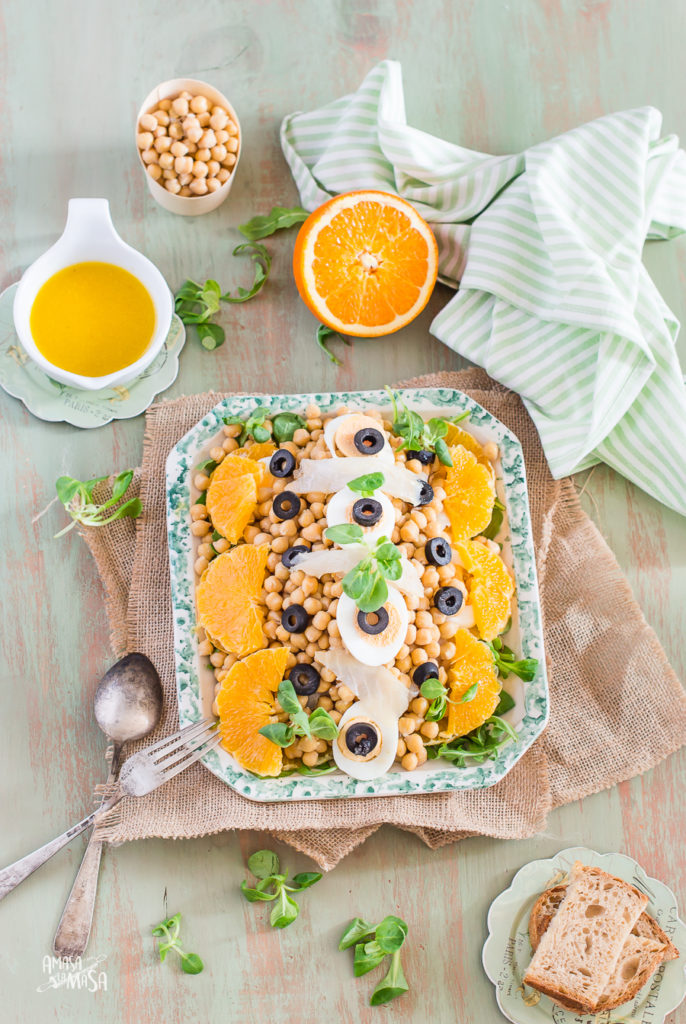 Ensalada de garbanzos con bacalao ahumado y naranja Amasa la masa